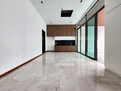 East Coast Drive (D15), Terrace #515321001